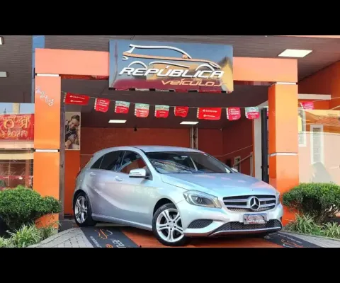 MERCEDES-BENZ A200TURBO 2015