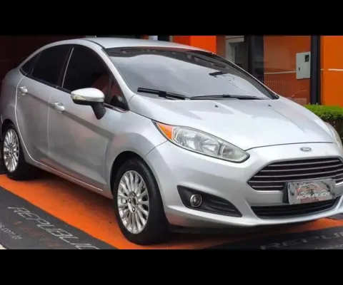 FORD FIESTA SD 1.6 TITANIUM A _4P_ 2014