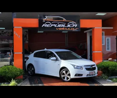 Chevrolet cruze lt hb 2013
