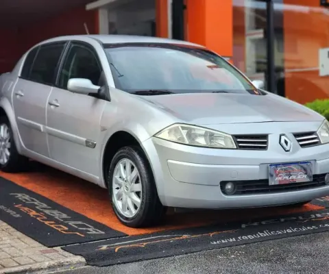 Renault meganesd dyn 16 2010