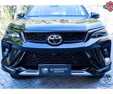 Toyota Hilux sw4 2025 2.8 d-4d turbo diesel srx platinum 7l 4x4 automático