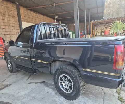 camionete bruta 6 cilindros a diesel motor MWM turbo com pente na turbina