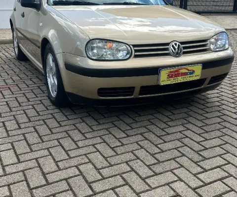Golf 1.6 Mi lindo se se ver todo original com pouquíssimo Quilômetros 