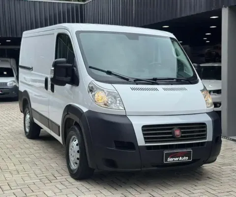Fiat Ducato Cargo Curto 2.3 16V Diesel  - Branca - 2019/2019