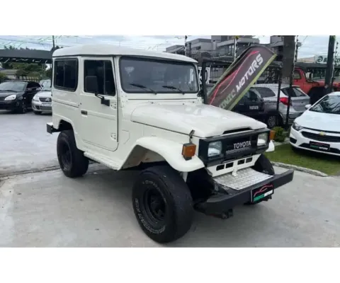 Toyota Bandeirante 1990 4.0 oj50lv 4x4 teto rigido diesel 2p manual