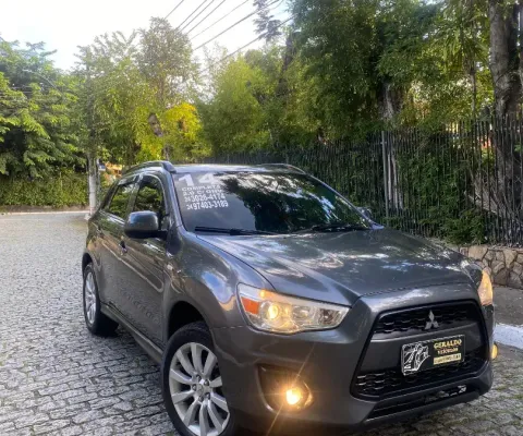 ASX 2014 bem conservada