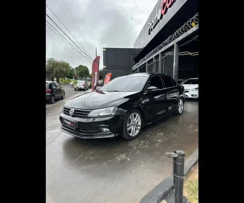 VOLKSWAGEN JETTA Highline 2.0 TSI 16V 4p Tiptronic