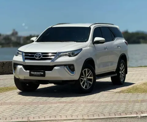 Toyota SW4 SW4 2.8 SW4 SRX 4X4 TDI DIESEL AUT. 16V