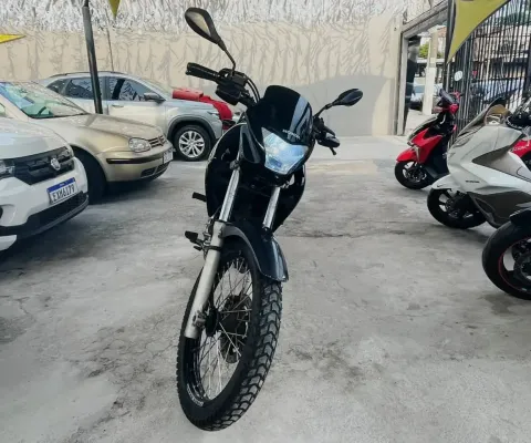 Falcon 400 cilindradas com apenas 70.000 Km Rodados 