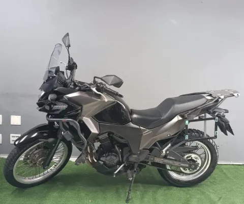 Kawasaki - Versys-x 300 - Ano 2018.