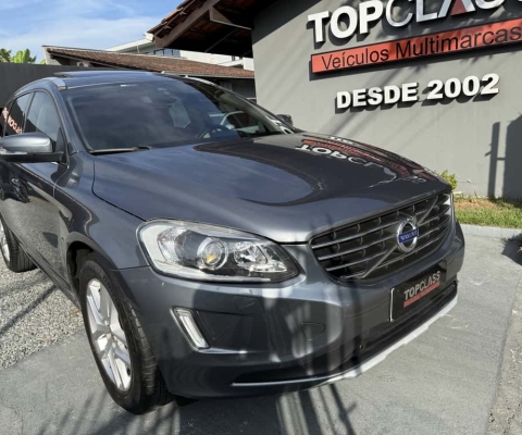 Volvo XC 60 T-5 MOMENTUM 2.0 245cv FWD 5p