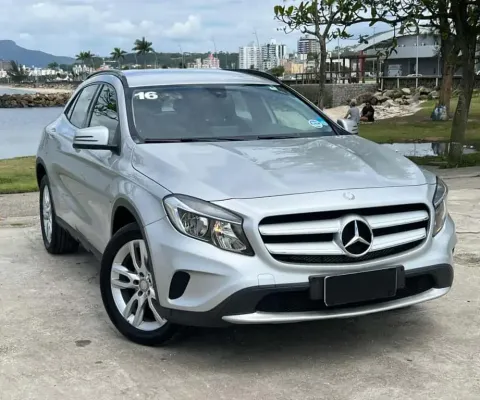 Mercedes-Benz GLA 200 Style 1.6 TB 16V/Flex Aut.