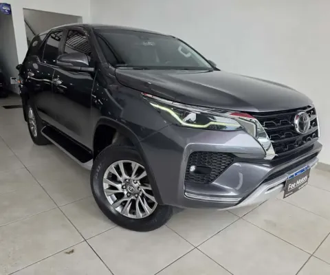 Toyota Hilux sw4 2021 2.8 d-4d turbo diesel srx 7l 4x4 automático