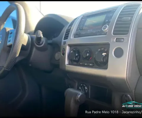 NISSAN FRONTIER LE 4X4 2013