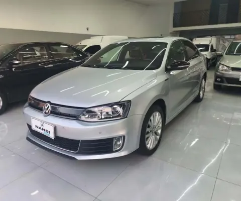 Volkswagen JETTA Highline 2.0 TSI 16V 4p Tiptronic