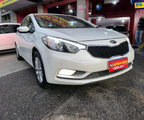 Kia Cerato 2015 1.6 e.294 sedan 16v gasolina 4p automático