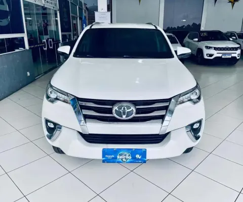 Toyota Hilux sw4 2019 2.8 srx 4x4 7 lugares 16v turbo intercooler diesel 4p automático