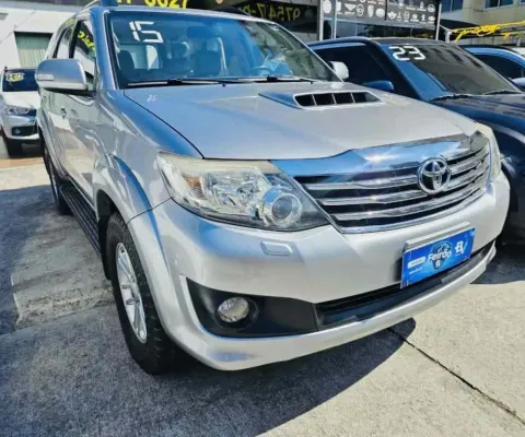Toyota Hilux sw4 2015 3.0 srv 4x4 16v turbo intercooler diesel 4p automático