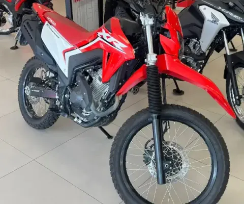 Moto TORNADO 300 CC