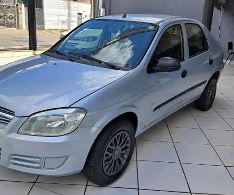 CHEVROLET - PRISMA Sedan. Joy 1.4 8V ECONOFLEX 4p - revisado e com aludo cautelar aprovado