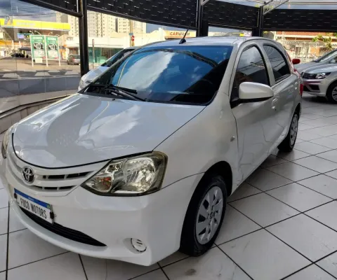 Toyota etios hatch 1.3 completo com laudo cautelar aprovado