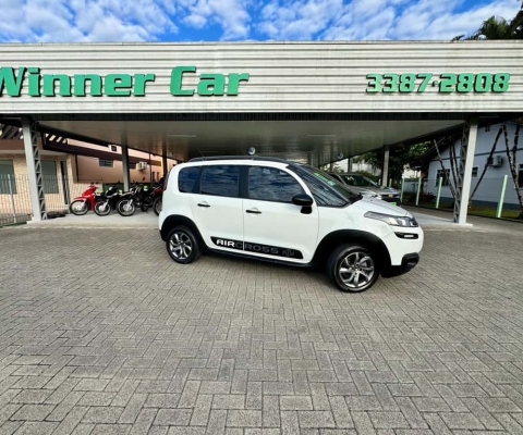 Citroën AirCross Live 1.5 Flex 8V 5p Mec.  - Branca - 2016/2017