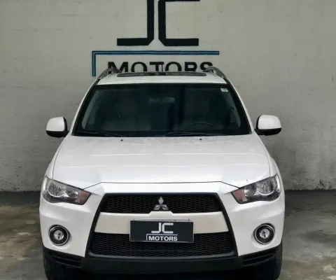 Extremamente revisado, documento em dia, laudo aprovado, nada para fazer.