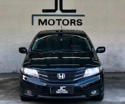 Extremamente revisado, documento em dia, laudo aprovado, nada para fazer.