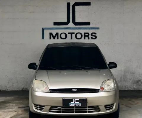 Extremamente revisado, documento em dia, laudo aprovado, nada para fazer.