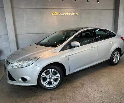 Ford Focus Sedan 2.0 16V/2.0 16V Flex 4p Aut.  - Prata - 2014/2014