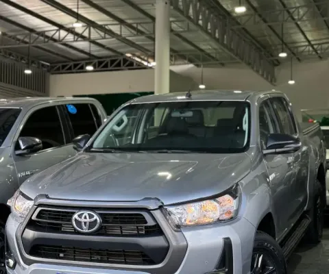 Toyota Hilux SR 2.8 Aut 2024 / 2024 