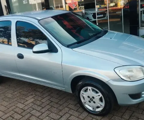 E carro esta bem conservado 