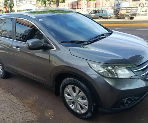 Esse carro esta bem conservado o carro ideal pra sua familia
