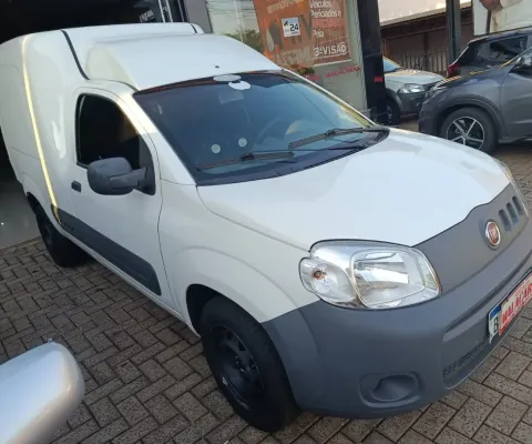 Essa fiorino esta bem conservada pneus bonse boa de pintura 