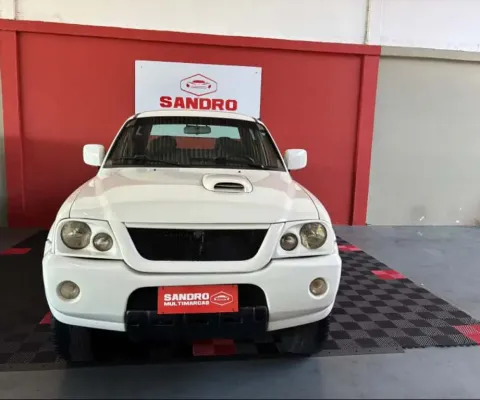 Mitsubishi L200 2.5 SPORT HPE 4X4 CD 8V TURBO INTERCOOLER DIESEL 4P AUTOMÁTICO