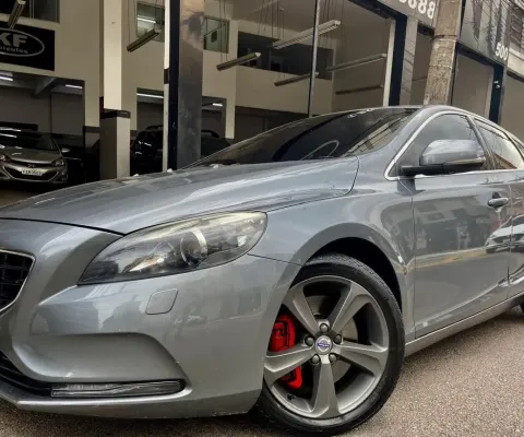 carro extremamente novo, laudo cautelar aprovado, documento tudo ok