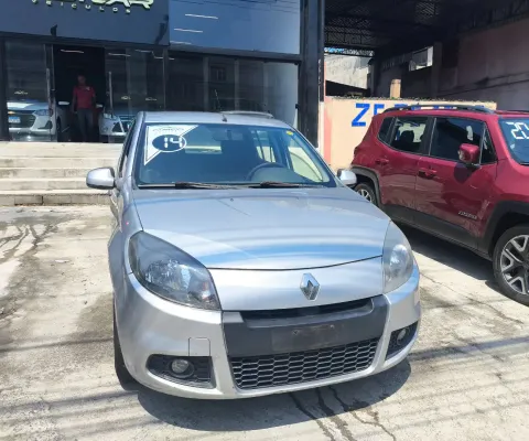 SANDERO Expression 1.0 carro muito novo 