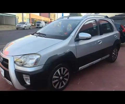 Toyota etios cross 1.5 16v flex 4p manual