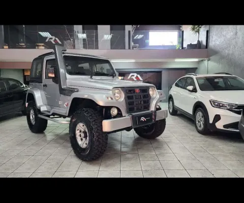 T-4 4x4 3.0 TB Int. Cap. Rígida Diesel