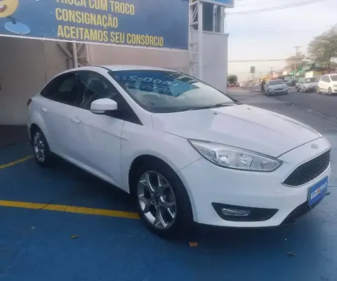 FORD FOCUS FOCUS SEDAN SE 2.0 POWERSHIFT
