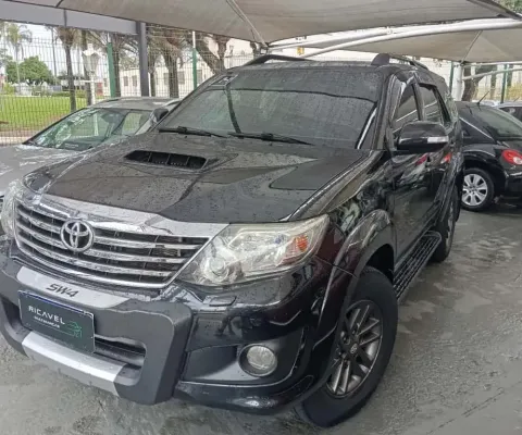 Toyota Hilux sw4 2014 3.0 srv 4x4 7 lugares 16v turbo intercooler diesel 4p automático