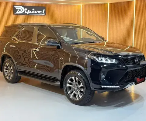 HILUX SW4 DIAMOND 2.8 C/ APENAS 16 MIL KM