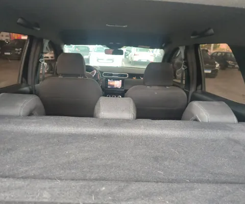 Vendo Duster Icônic 1.6 preta, completa em tudo e tudo funcionando! 