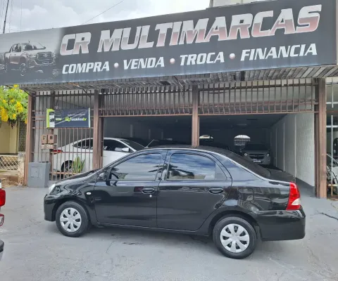 Vende se um Toyota ETIOS X 1.5 ano 2017/18