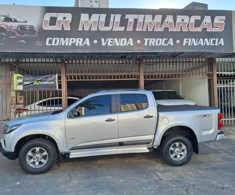 Vende se uma S10 LS 2.8 diesel 4x4 