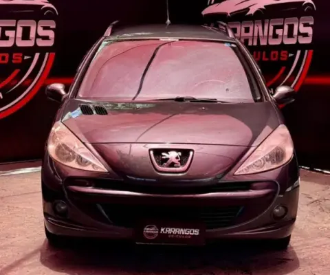 O Peugeot 207 SW XR Sport 1.4 8V Flex (4 portas) é uma perua compacta com motor 1.4L que entrega cer