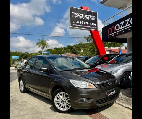 Ford Focus 2.0 16V/ 2.0 16V Flex 5p