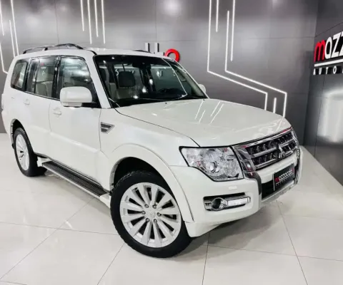 Mitsubishi Pajero HPE 3.2 4x4 T.I. Dies. 5p Aut.