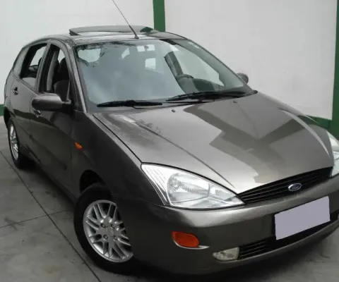focus 2001 cinza completissimo