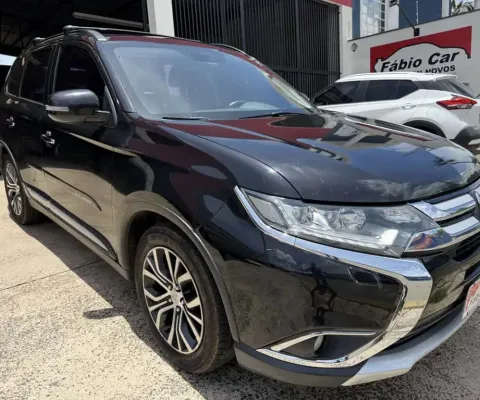 MITSUBISHI Outlander 2.2 16V 4P 4X4 DIESEL AUTOMÁTICO